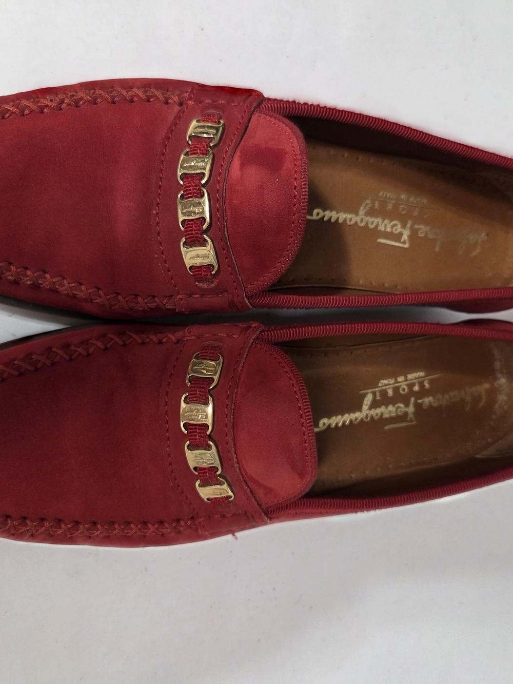 Vintage Salvatore Ferragamo Gancini Red Suede Women's Gold 7 AAAA Narrow